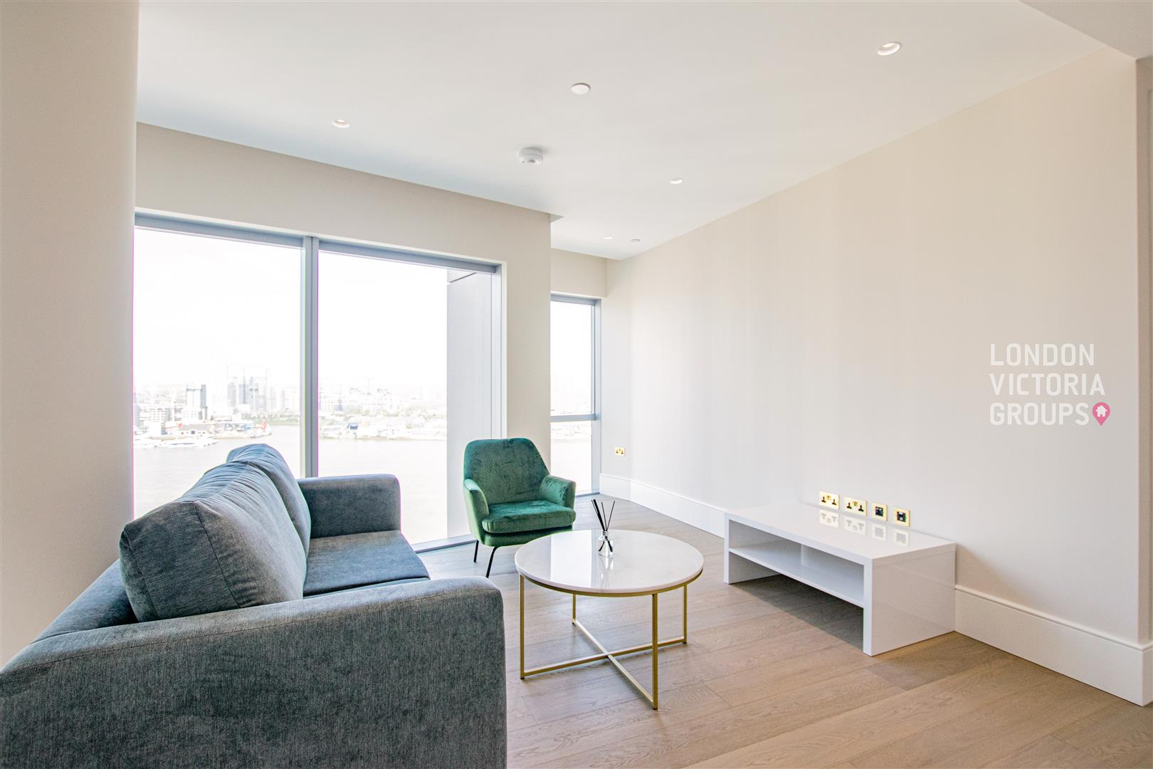 3 bed property in Cutter Lane, London